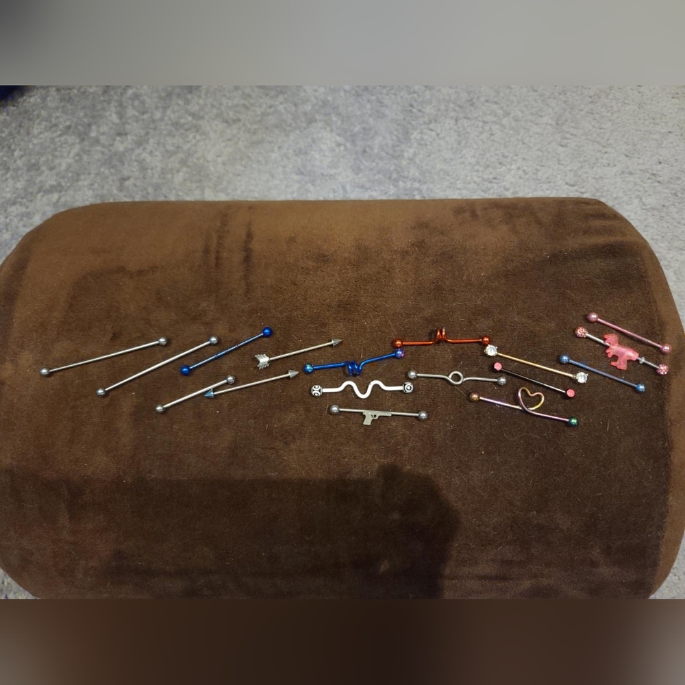 Bars for ear piercings